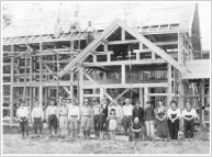 創業時の本社建設風景(昭和15年)